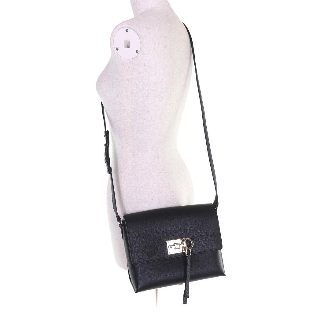 Pristine Salvatore Ferragamo Shoulder Bag Studio Gancini Leather Black 21H886 Used