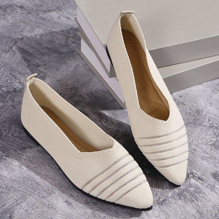 2025 spring and summer new large size flying woven shoes women's flat bottom pointed single shoes women's shallow mouth single shoes foreign trade