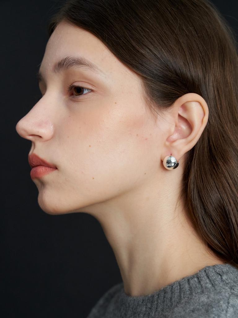 Love Me Monster Pure Chic Ball Earrings M_Sv (L233Mer050)