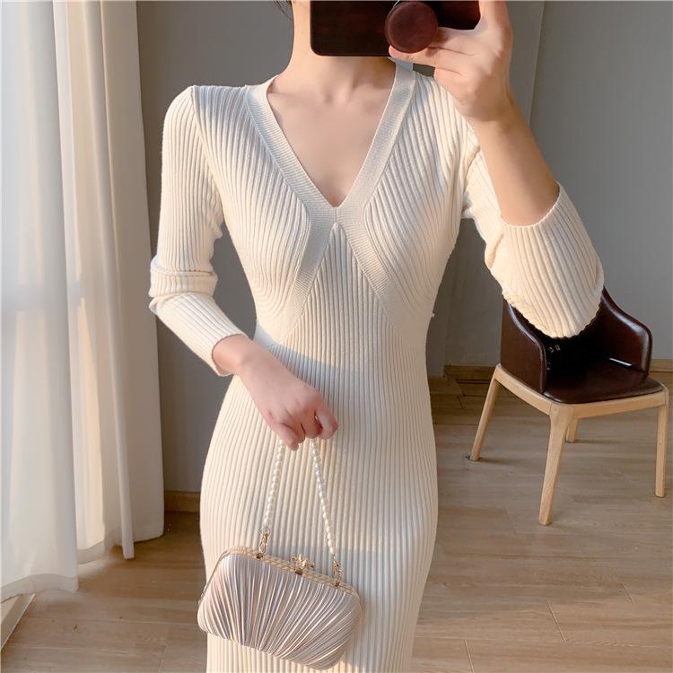 Red Knitted Slimming Dress for Women - New Year's Autumn/Winter Edition