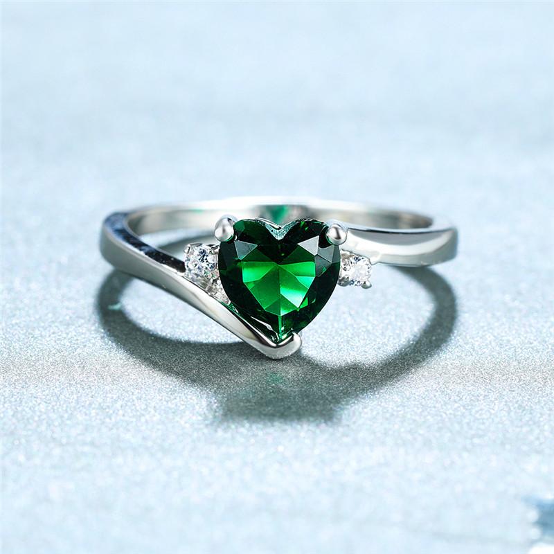 Luxury Female Green Crystal Stone Ring Classic CopperColor Thin Wedding Rings For Women Trendy Love Heart Engagement Ring