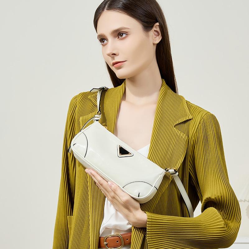 Underarm Bag Women's New High-end Women's Niche Design Shoulder Messenger Bag Spring and Summer Small Square Bag