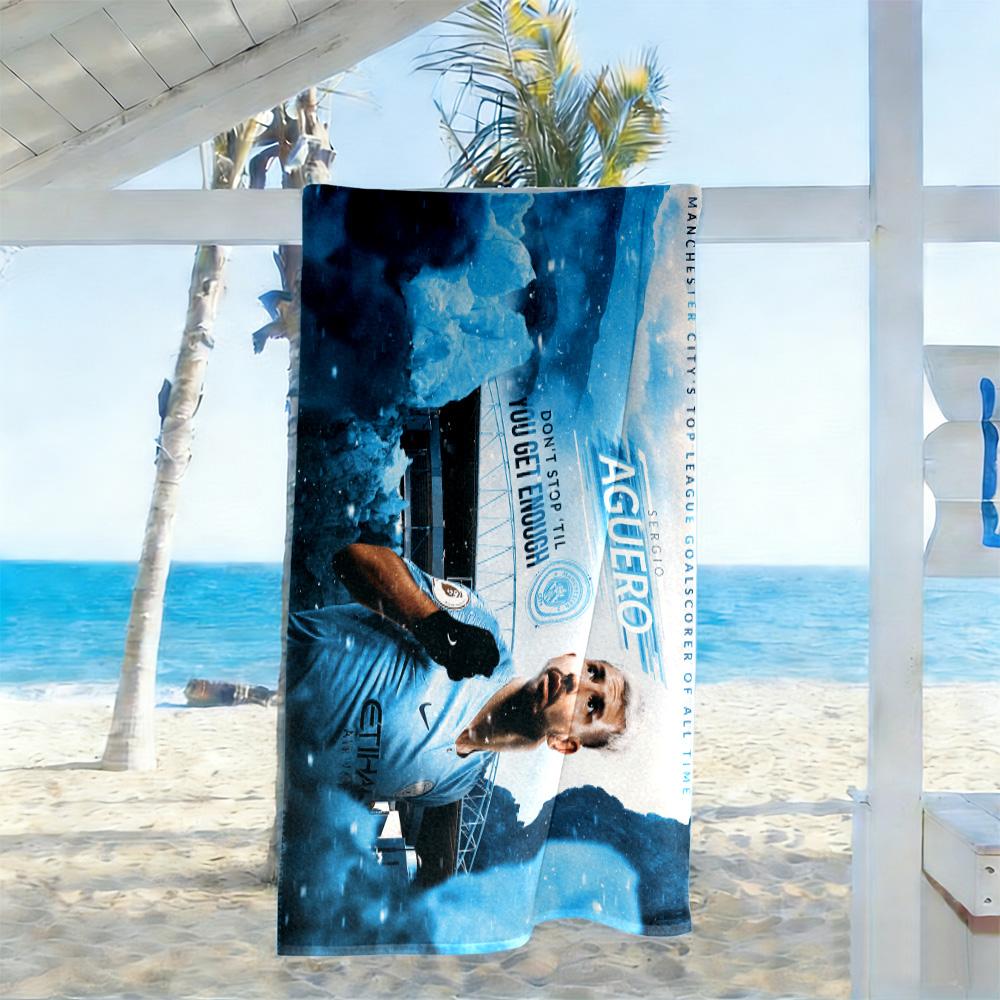 Dynamic Soccer Action Beach Towel Super Soft Microfiber Quickdry Fabric Comfortable Lightweight Suitable for Swimming, Gym, Camping, Yoga Vacation