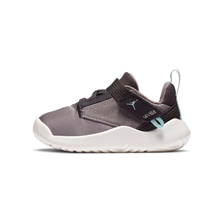 Jordan Proto 23 Comfortable Trendy Low-Top Walking Shoes Baby Sneaker Gray Black AT5713-003
