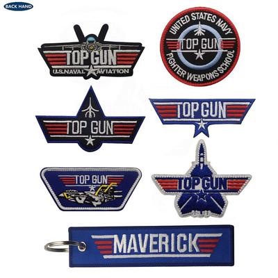 טלאי רקמה של Top Gun Airplane עם וו ולולאה