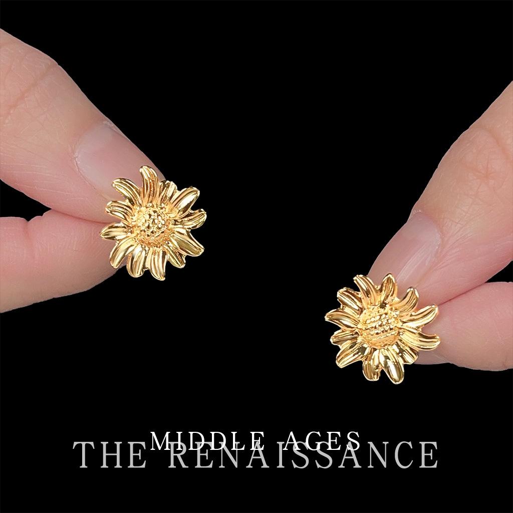 Sunflower~ Three-dimensional Sunflower Flower Earrings Literary Retro Elegant Earrings Women