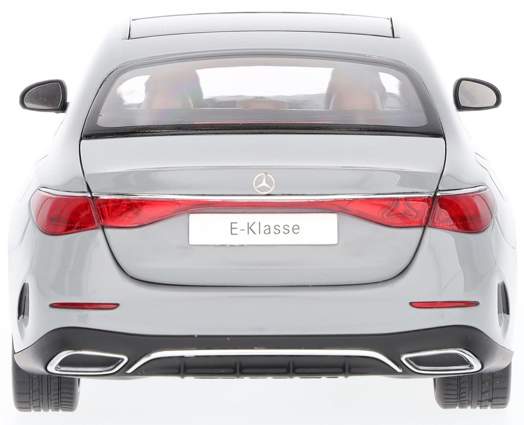 Genuine Sedan AMG Line Manufaktur Alpen Gray Scale [Mercedes-Benz Collection] E-Class (W214) 1/18