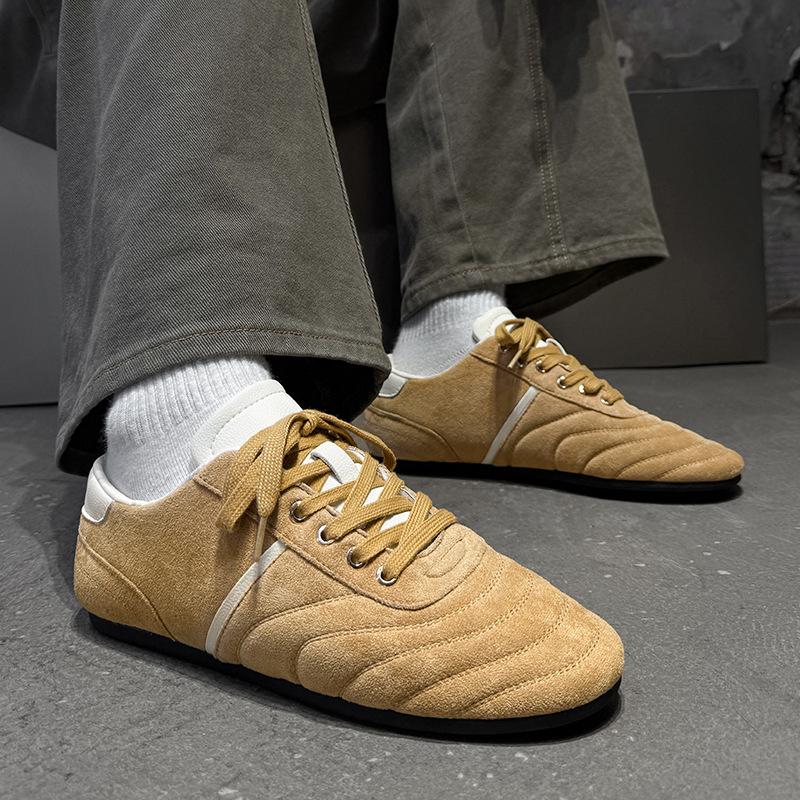 2025 new casual flat-bottomed trendy running shoes to work college style sports shoes breathable thin-soled German training shoes men's shoes