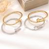 Bracciale Coppia Quadrifoglio in Acciaio Titanio Oro 18K con Chiusura ad Chiodo in Acciaio Inossidabile
