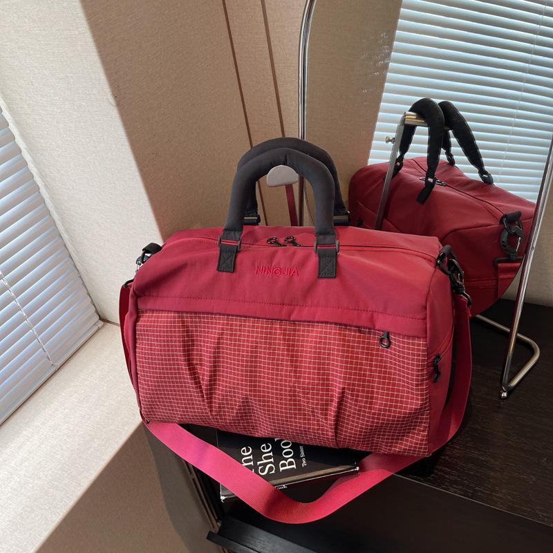 

Женская дорожная сумка ручной клади большой вместимости с отделением для сухих/влажных вещей для деловых или фитнес-поездок