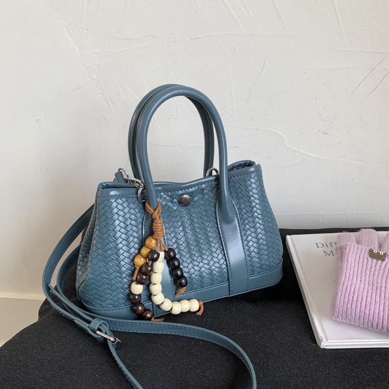 Retro niche woven pattern bag women's new high-end versatile messenger bag small bag