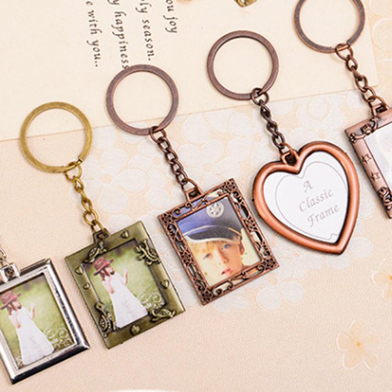 Mini Frame Alloy Photo Frames Keyring Keychain Decoration Photo Props Photo Display Holder Party Desk Decor Gifts Ornaments