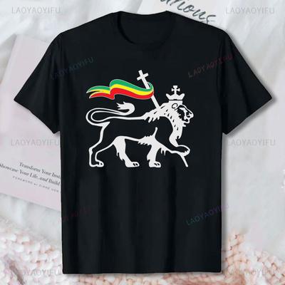 León de Judá con bandera rastafari, arte rasta, marihuana, camiseta unisex, camiseta negra, fresca, informal, de algodón, ropa unisex, ropa para hombre