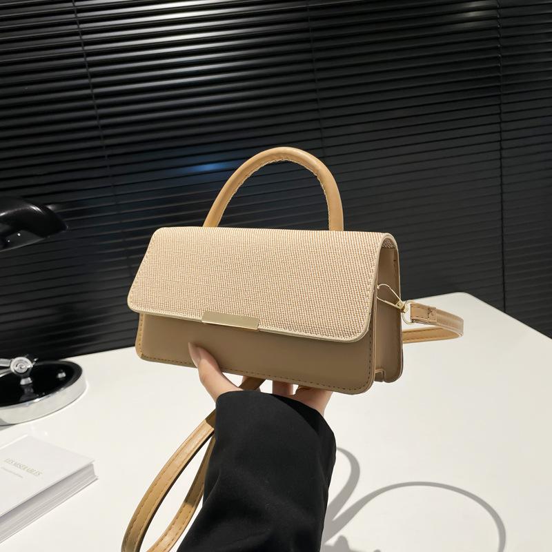 

Early spring new handbag niche high-end shoulder messenger bag urban commuting simple versatile leisure bag хаки
