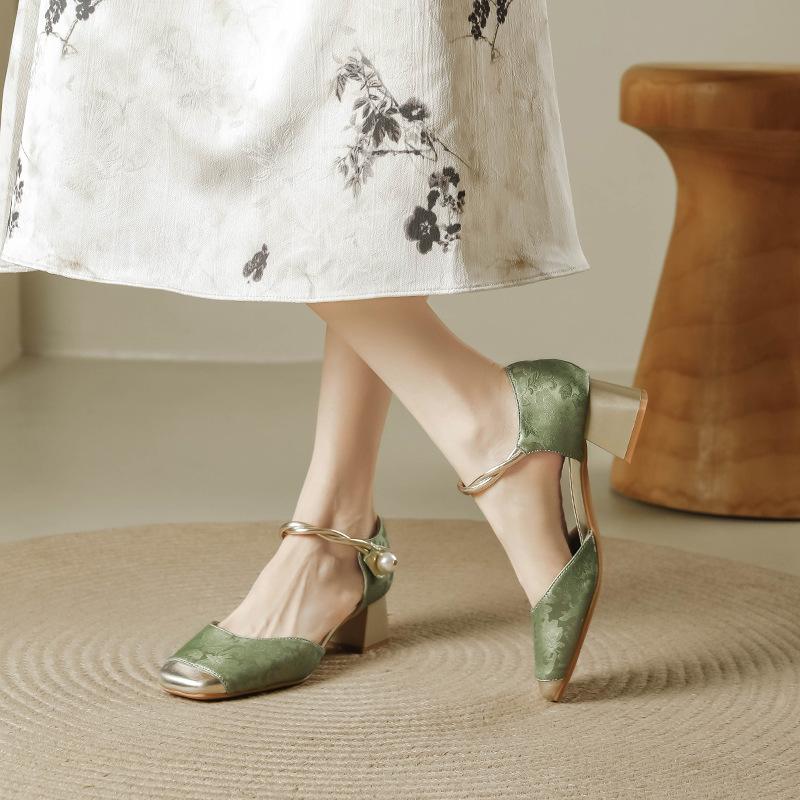 

Квадратная голова, Мэри Джейн, красивые туфли, толстый каблук, высокий каблук, сандалии с закругленными носами, женский новый китайский стиль, полые сандалии, лето 40 зелёный