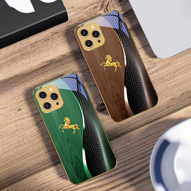 Holzmaserung Goldenes Pferd Für IPhone 16 Pro Max 15 Pro 14 13 Plus 12 Mini 11Pro Max XS Max XR Goldene gehärtete Glas Handyhülle