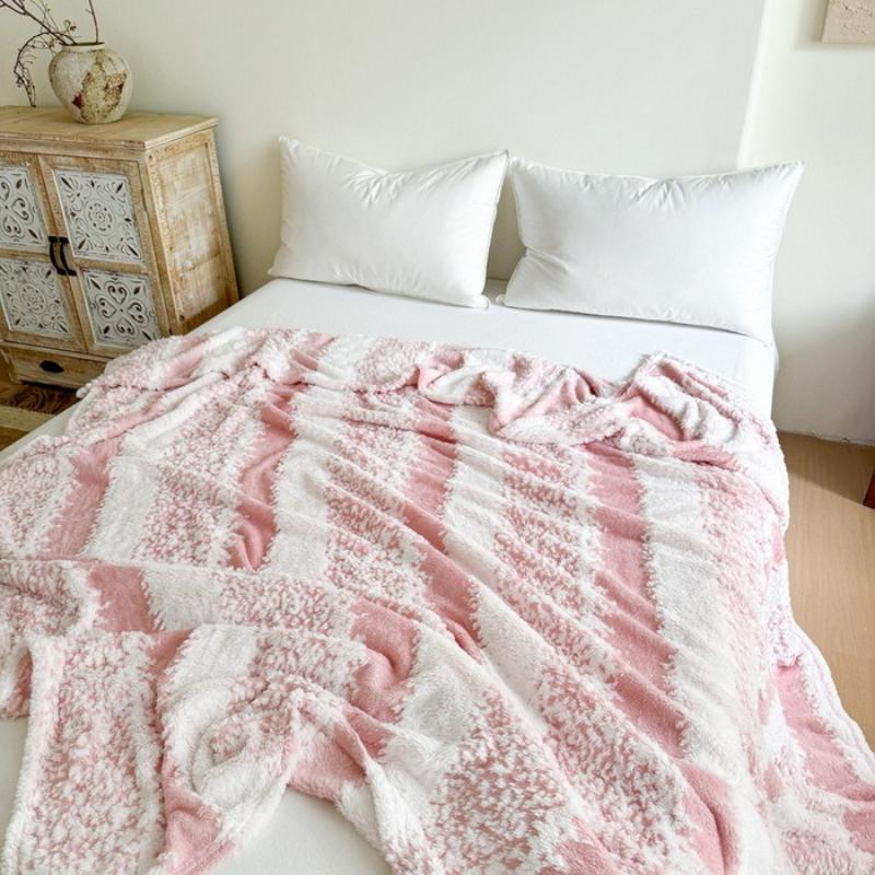 1pcs Soft Cozy Throw Blanket Warm Flannel for Sofa Office Shawl Bedroom Camping Travel with Dual Color Jacquard Cover Blankets Air Conditioning Quilt