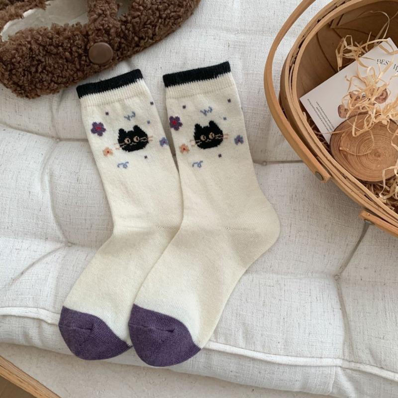 Warm Wool Socks for Women, Mid-calf Socks for Autumn and Winter, Thickened and Fleece, Cute Cat Cartoon Winter Long Socks