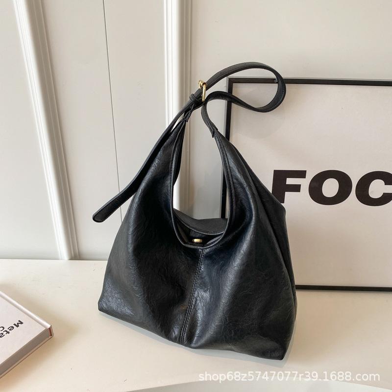 Bag large capacity retro PU solid color texture versatile handbag simple casual commuting mother and child tote bag
