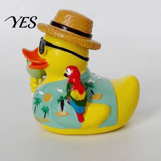 Resin Summer Decoration Beach Duck Figurine, Vacation with Sunglasses, Weather-Resistant Compact Ornament for Indoor Outdoor Garden Party &