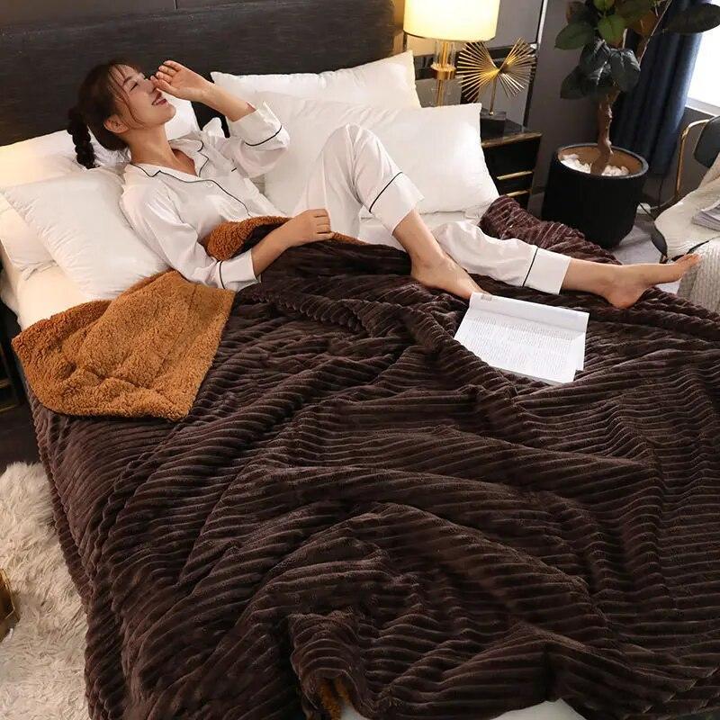 Pătură din lână cu lapte îngroșat Pătură de flanel Lenjerie caldă Aer condiționat Pătură Siesta Dormitor Paturi Pătură de iarnă