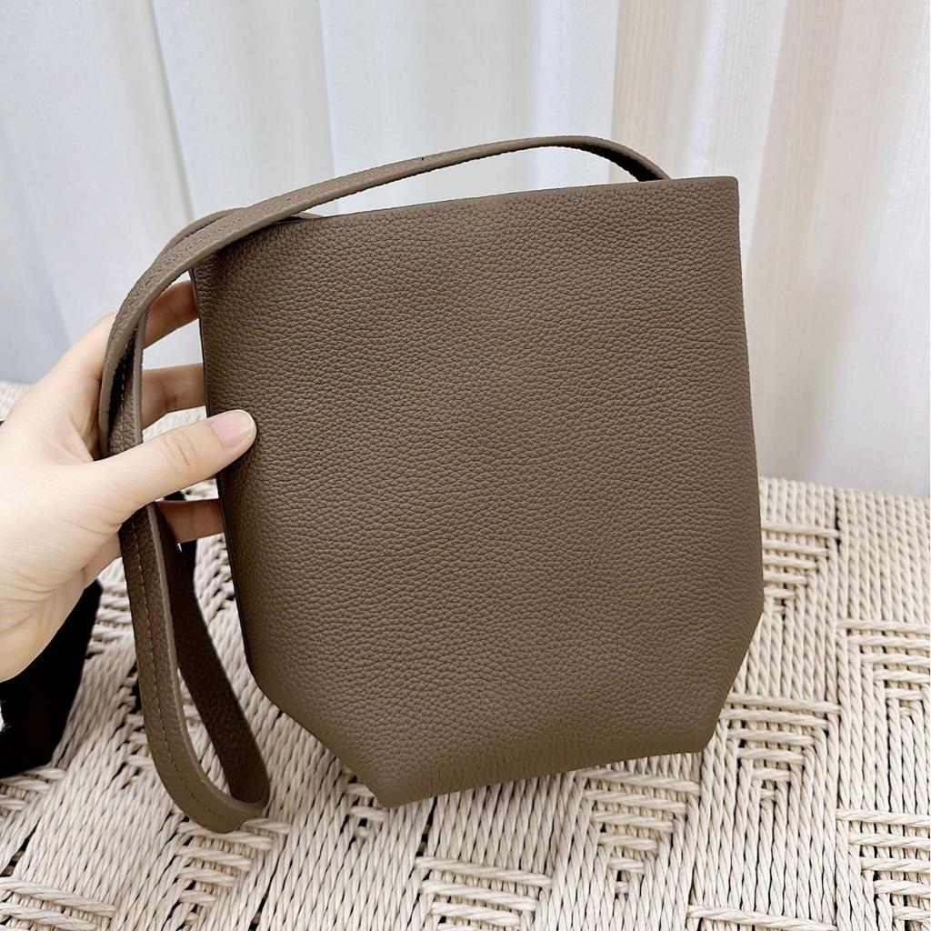 Bucket phone bag, minimalist top layer togo cowhide single-shoulder crossbody bag, full leather inside and out small bag for women