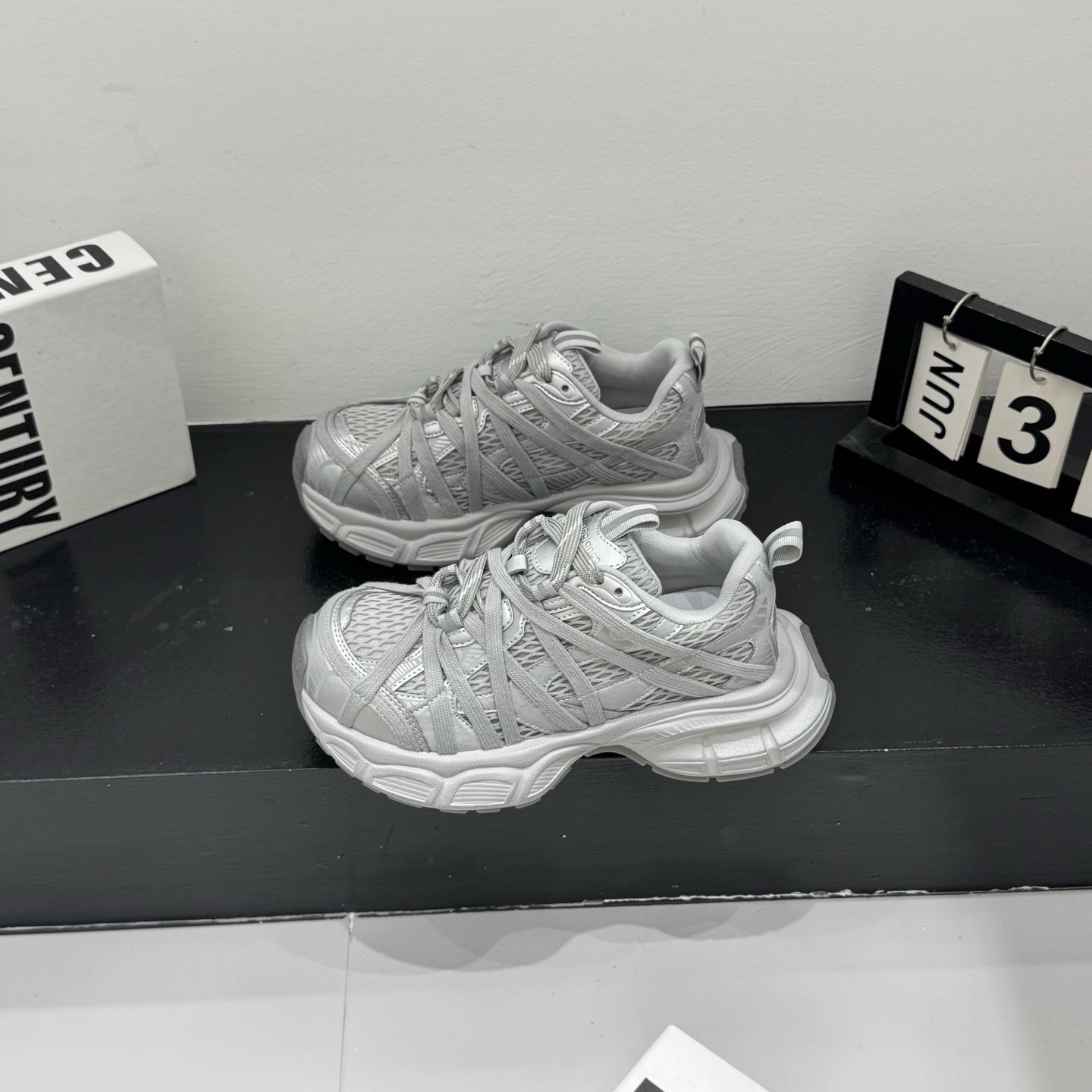 

New popular dad shoes women s feet small spider web niche design sports casual shoes 35 серый