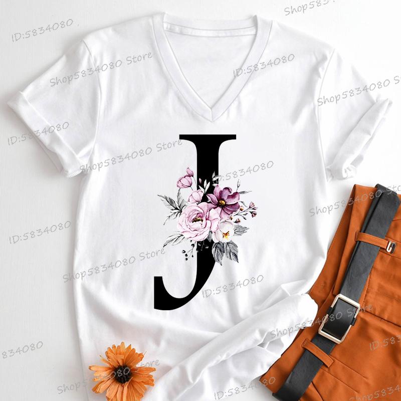 Vintage Flower Alphabet Womens Clothing Letter M Floral Monogram Graphic T Shirts Women AZ 26 Alphabet Gift Shirt for Women