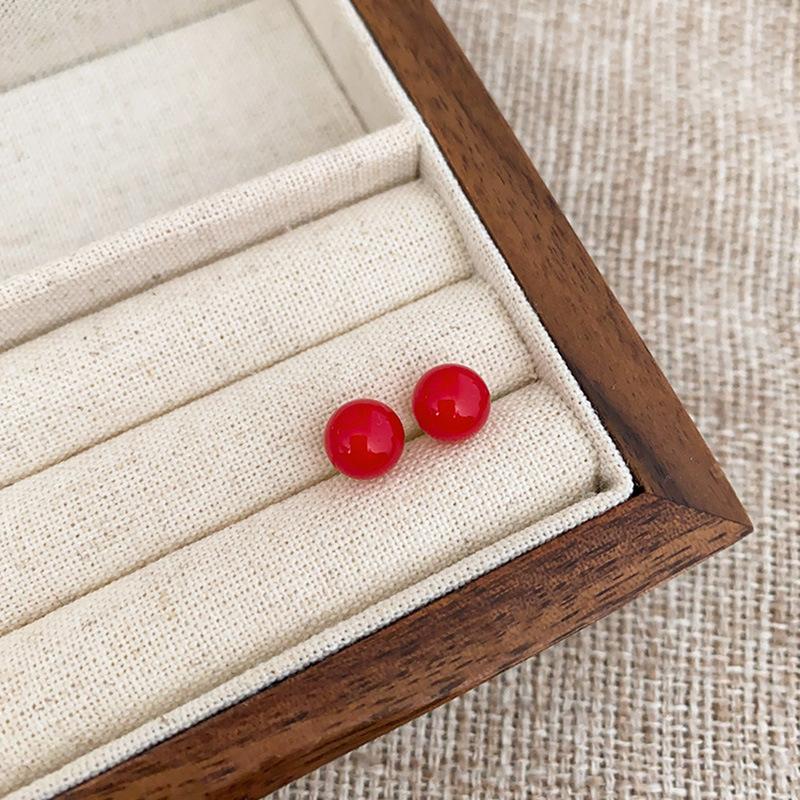 9Silver Needle Simple and Versatile Pearl Earrings for Women, Light Luxury and High-end Feel, Elegant and Unique Personalized Ear Accessories