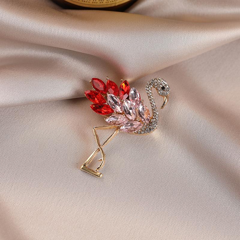 Light Luxury Flamingo Crystal Brooch Fashion Suit Corsage Animal Shaping Clothing Pin