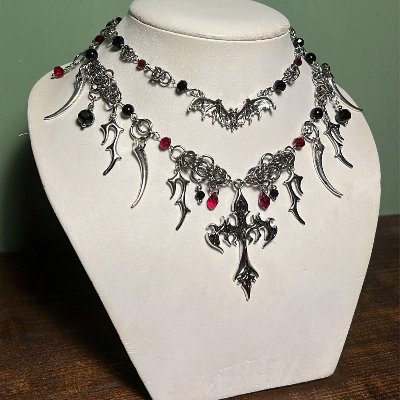 Goth Halloween Necklace For Women Bat Cross Heart Red Crystal Pendant Clavicle Chain Halloween Party Jewelry Gift