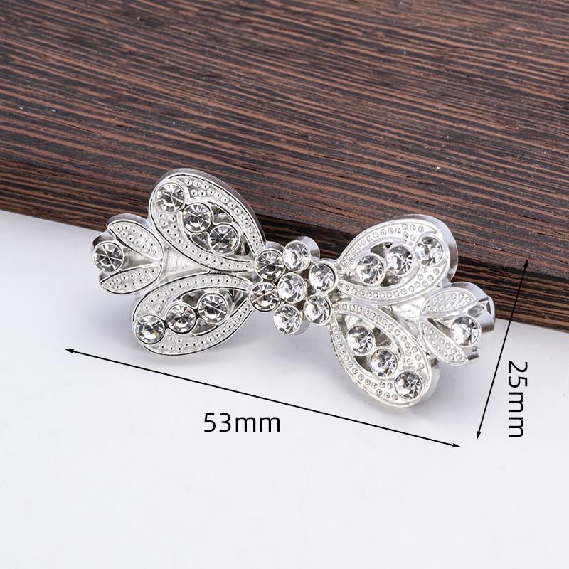 

1 шт. пряжка для шарфа ретро полая универсальная застежка для свитера One Size серебряный