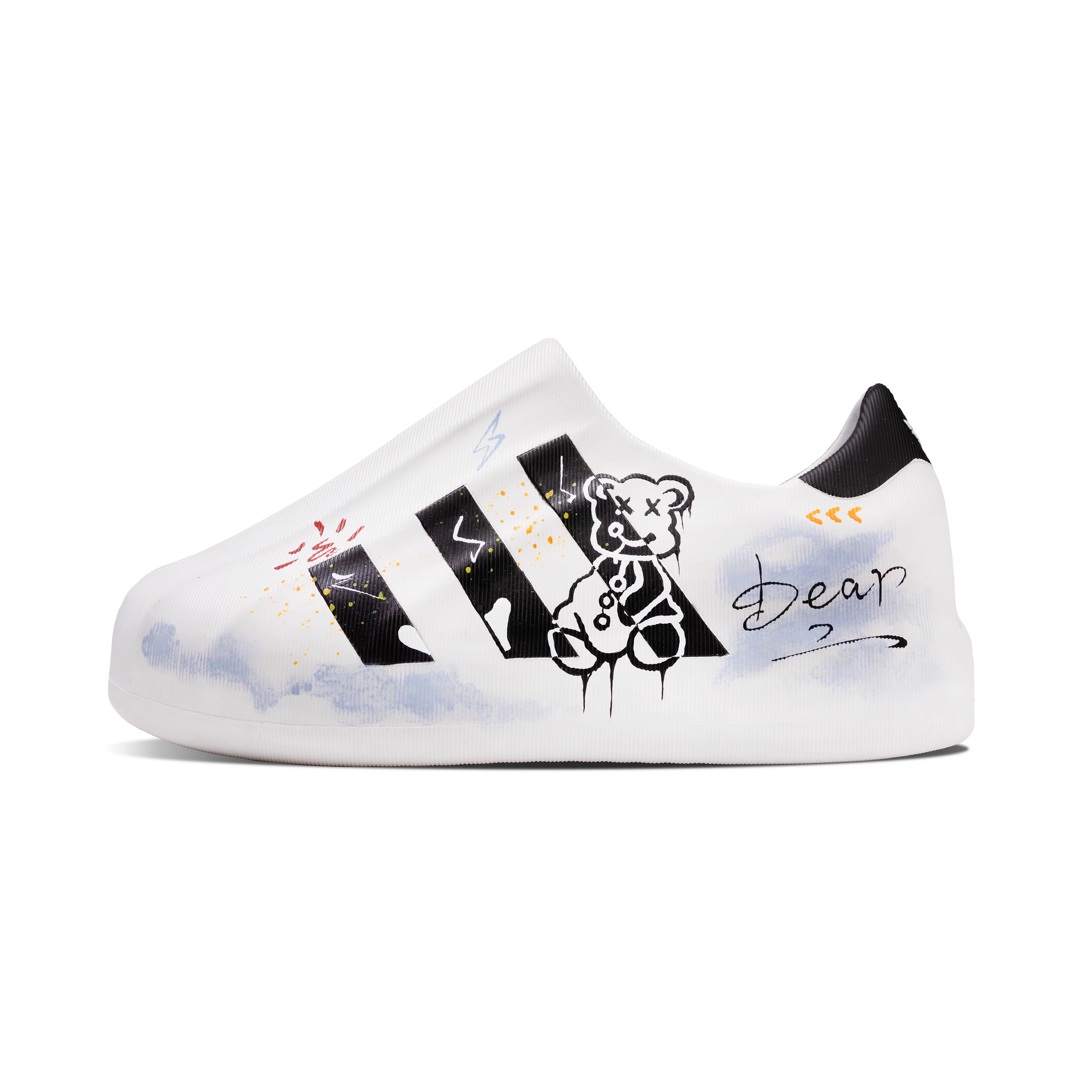 

Adidas Originals AdiFOM Superstar Bear, The Chameleon Slip Resistant Low top Casual Shoes Unisex White HQ8750(Team635-) 39⅓