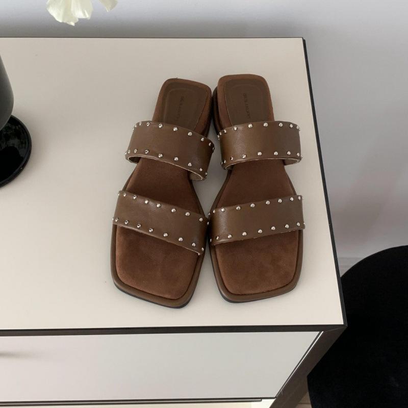 Retro holiday style flat bottom one-word women's shoes new soft bottom casual beach can wear slippers outside