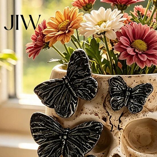 Unique Skull Ornament Black Butterfly Vase, Resin Skeleton Pen Holder, Gothic Flower Dark Aesthetic Stationery Arrangement Container, Creative Desktop