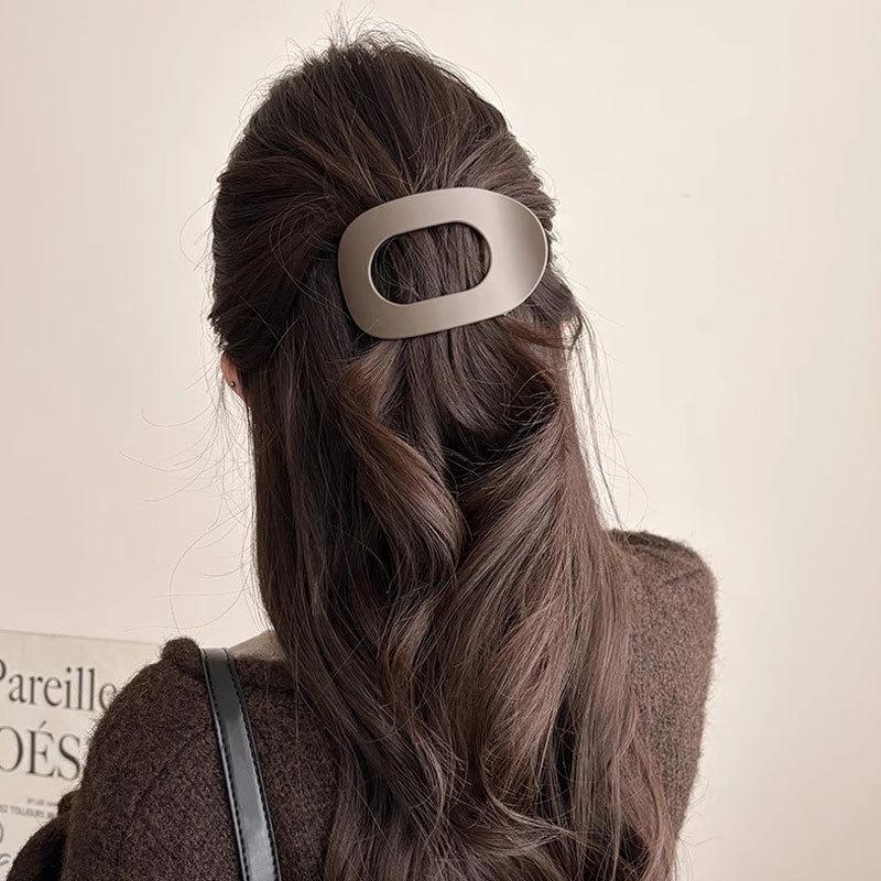 High-End Curved Hair Clip for Half-Up Style - New 2026 Large Claw Duckbill Hairpin Bun Accessory