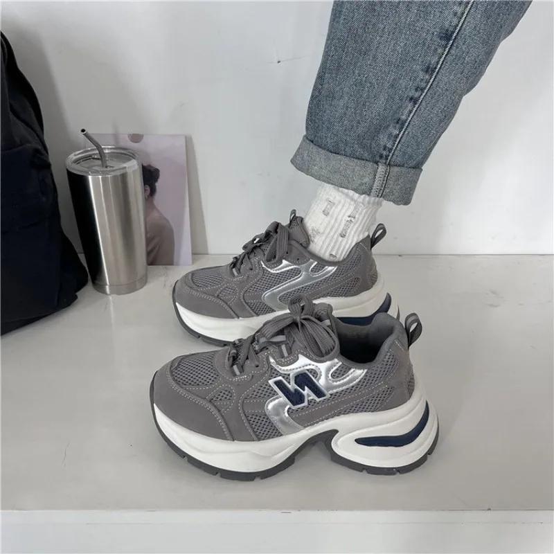 

Белые туфли для женщин, новые летние универсальные кроссовки на толстой подошве для студентов, для спорта и отдыха, женские туфли на платформе 36