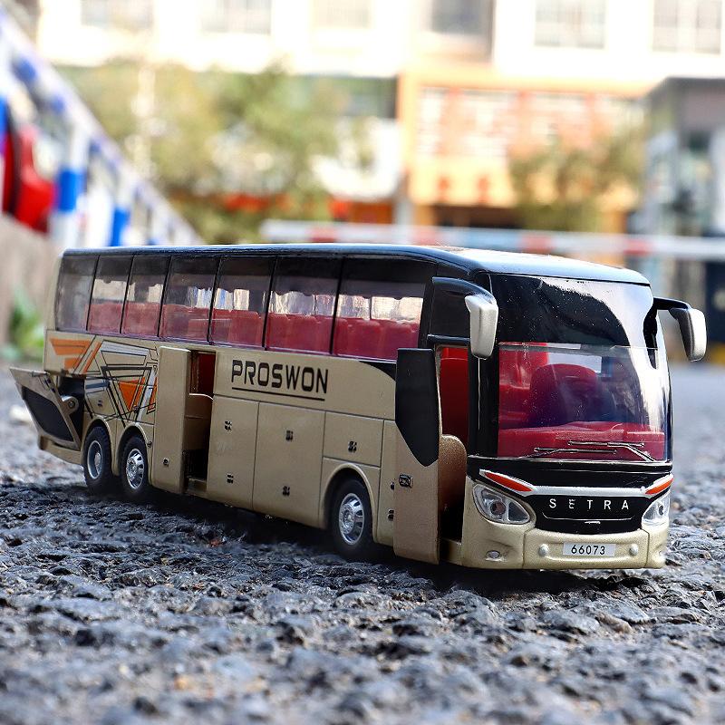 Simulation Diecast 1/50 Alloy Business Bus Car Model Luxury Airport Bus Model  Vehicles For Children‘s