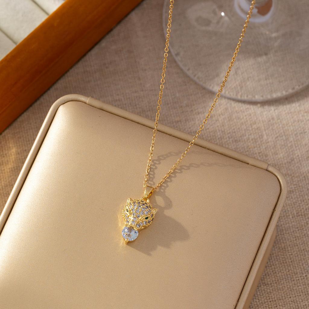 Micro Paved Titanium Steel Cross Pendant Necklace For Women Stylish Versatile Delicate Collarbone Chain