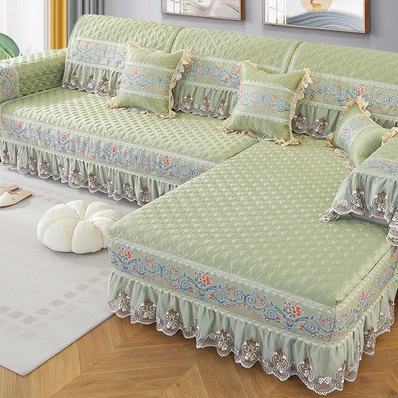 

European-Style Non Slip Combination Sofa Cover All-Inclusive Universal Fabric Sofia-light green 70*70+17 skirt