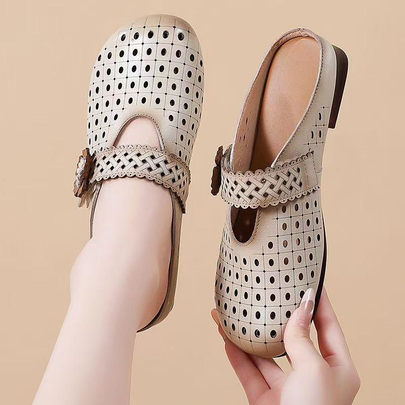 Damen Sommer Leder Ausgeschnitten Baotou Hausschuh Weiche Sohle Rutschfest Blume Retro Outdoor Halbschuh Flache Sohle Runde Zehen Sandale