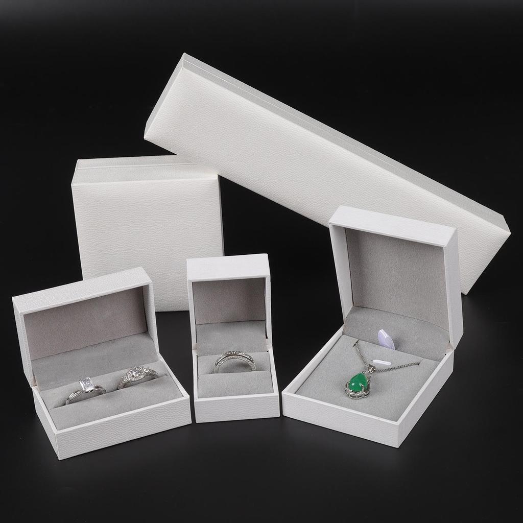 Elegant White Weicai Pattern Jewelry Box with Leather Grain Finish