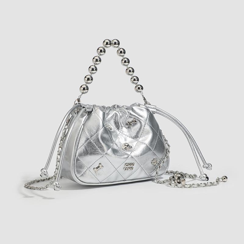 Premium Silver Messenger Bag Fashion Chain Shoulder Cloud Bag Chain Pendant 2025 New Fashion Bag