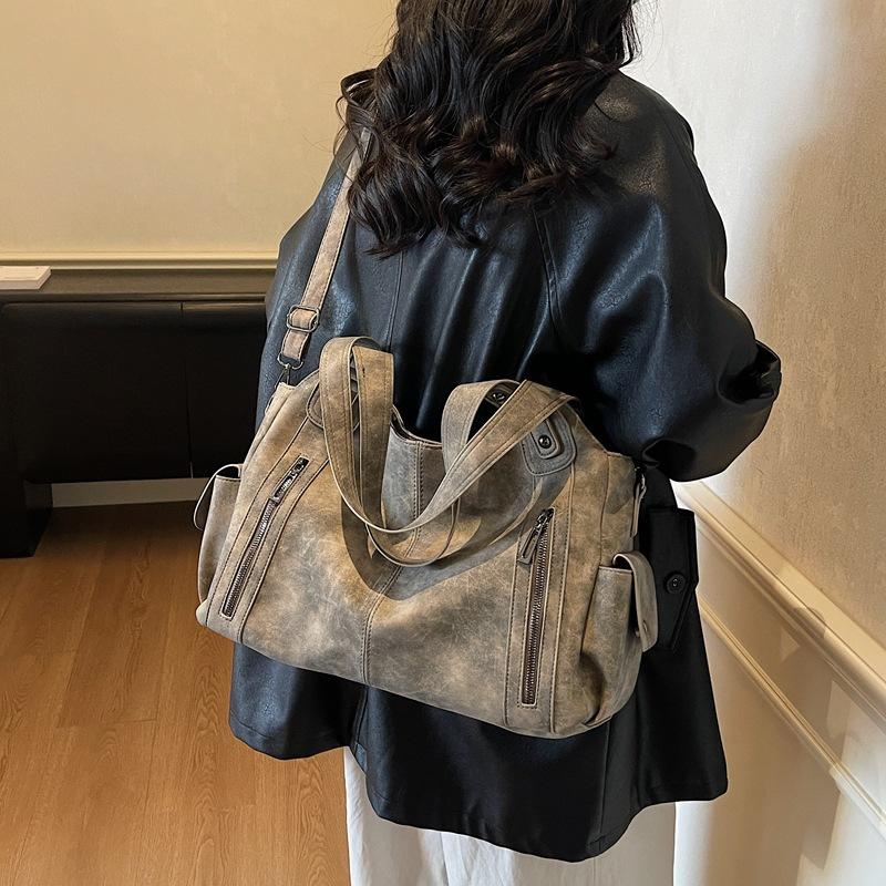 Retro large-capacity tote bag women's 2026 new matte texture crossbody shoulder bag fashion handbag