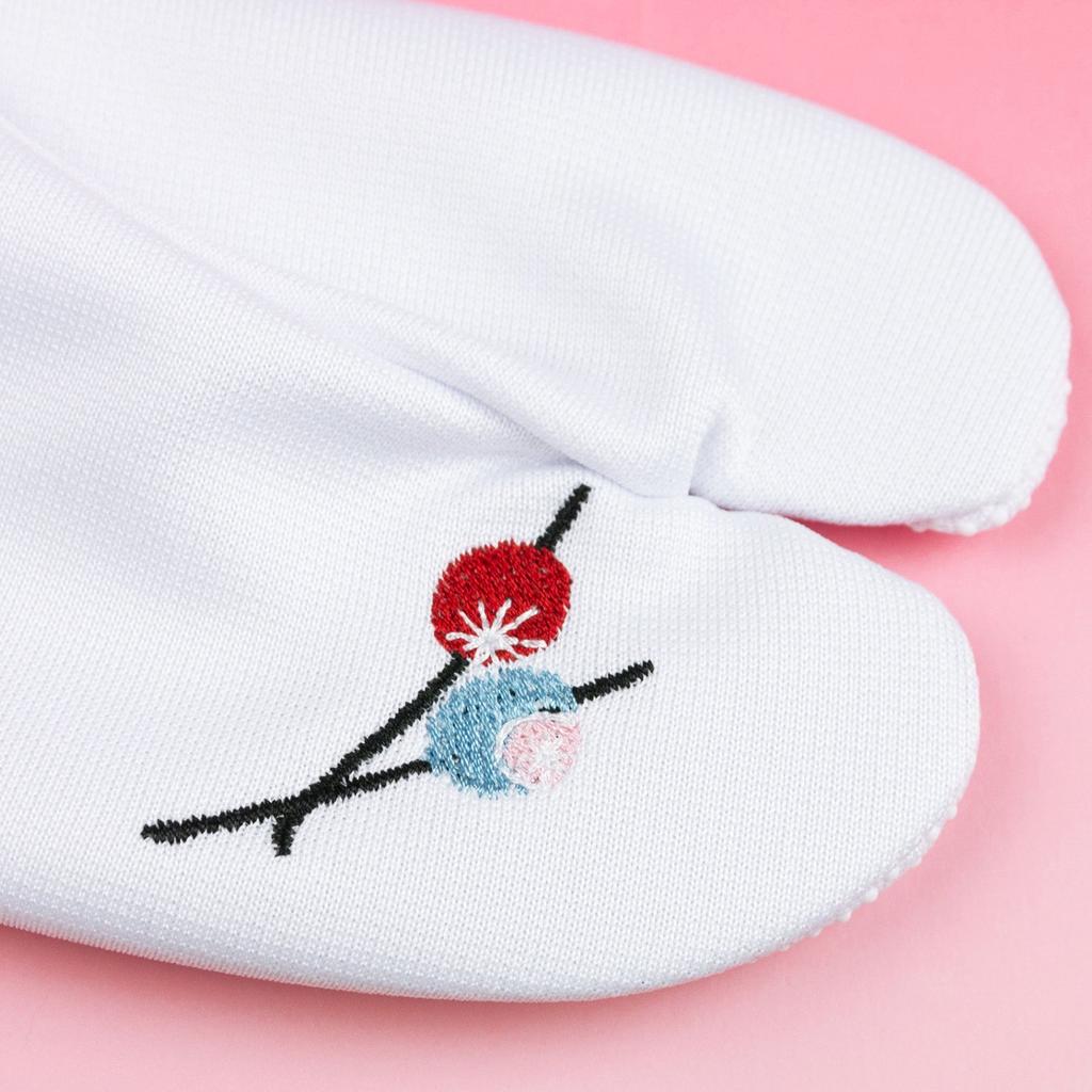 KYOETSU Embroidered Tabi Socks with Japanese Pattern and Tabi Cover Women's Non-Slip (Sizes 21-22cm, E. Kanzashi)