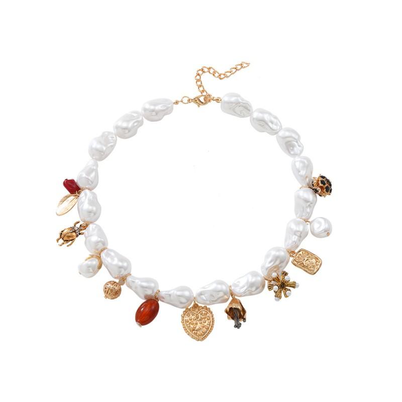 Gold Tone Alloy Pendant Necklace With Pearl Chain Heart Insect Leaf Geometric Charms Bold Statement Jewelry Women Gold