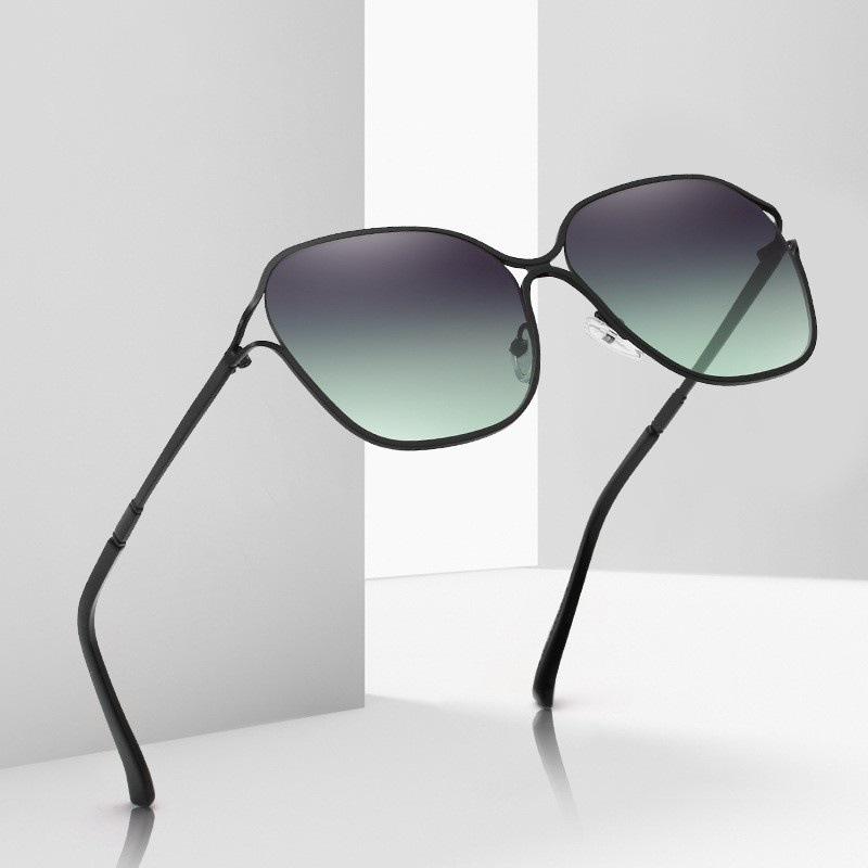1pc Unisex Vintage Classic Personality Square Metal Frame Hollow Out Design Fashion Sunglasses For Outdoor Vacation Beach