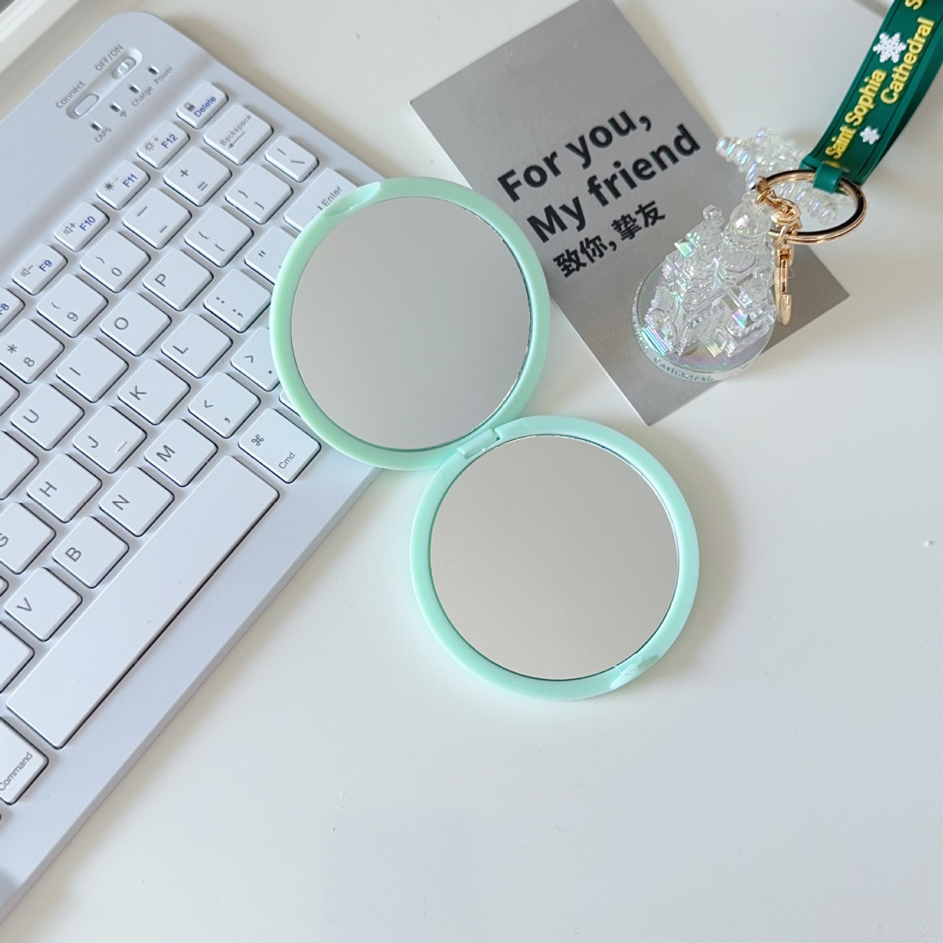 Compact Double-Sided Foldable Mirror in Macaron Colors – Portable Round Makeup Mirror зелёный