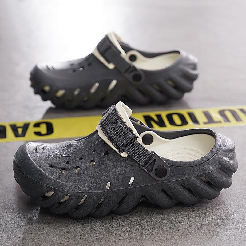 Large size men's hollowed-out breathable hole shoes trendy casual thick-soled bag head drag outdoor cool slippers 2025