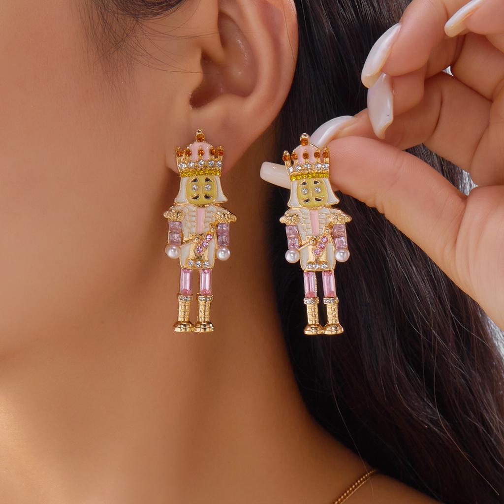 Design Sense Pink Cute Nutcracker Soldier Earrings for Women Shiny Rhinestone Imitation Pearl Elegant Earrings Christmas Jewelry